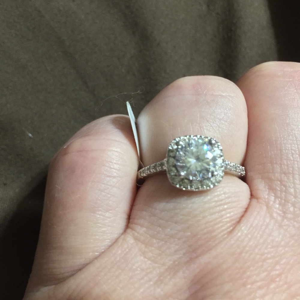$15 Sale!  925 Sterling Silver Halo CZ Sizes 5-9 - Picture 8 of 8